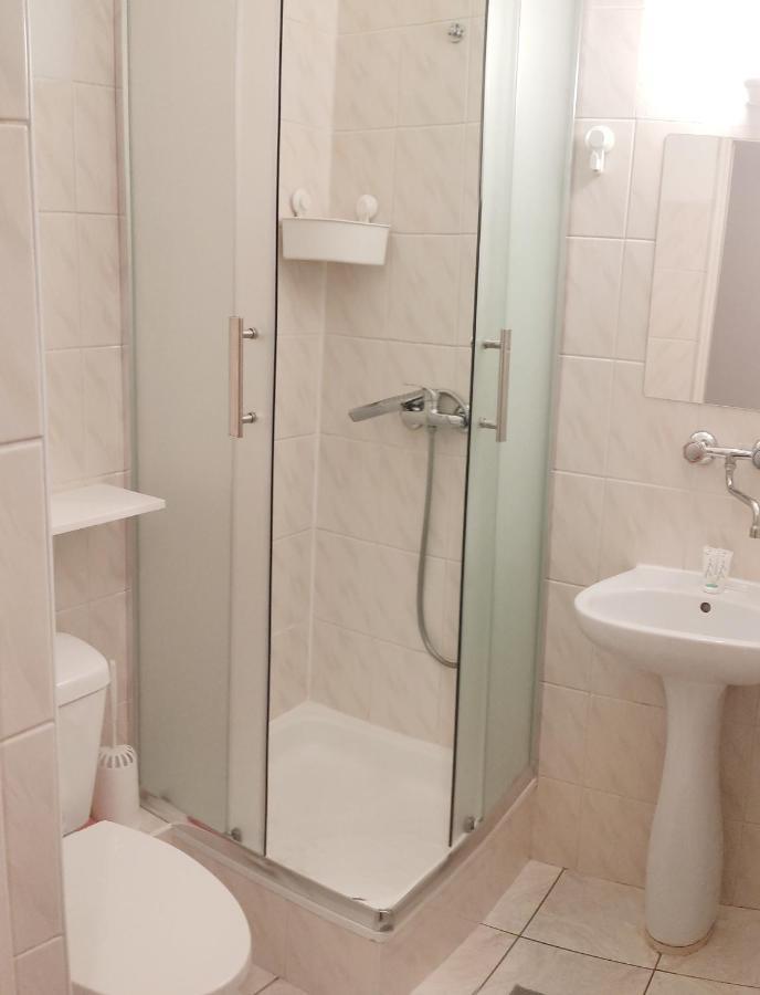 Korador Apartment ออสตรอวอ ภายนอก รูปภาพ