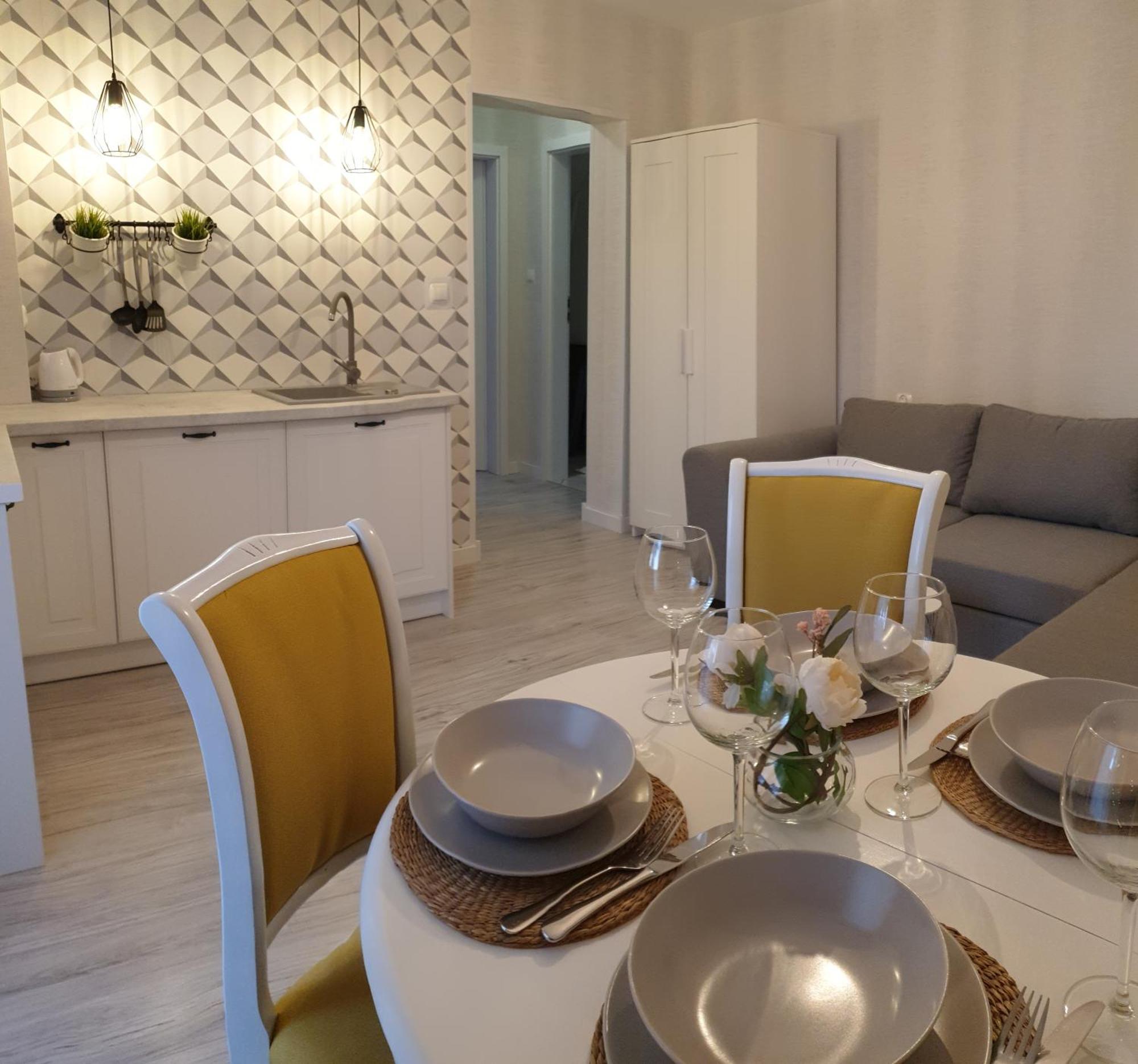 Korador Apartment ออสตรอวอ ภายนอก รูปภาพ